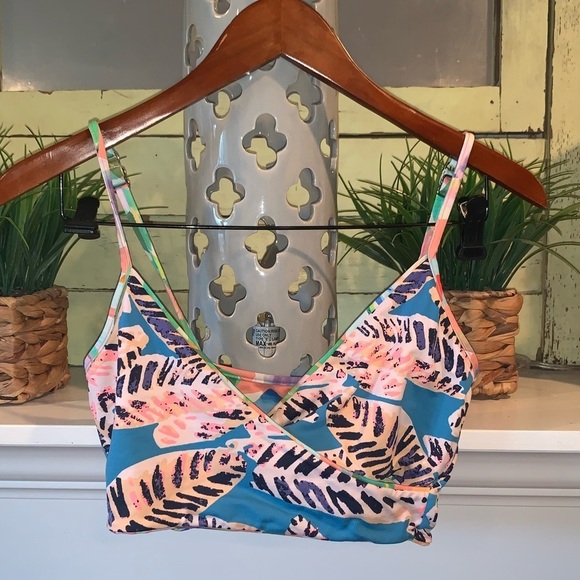 Maaji Tropical Reef Reversible Multi-Print Crossover Girls Swim Top Size 14 - Picture 2 of 4